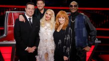 THE VOICE -- "Live Finale Part 1" Episode 2619A -- Pictured: (l-r) Carson Daly, Michael Bublé, Gwen Stefani, Reba McEntire, Snoop Dogg -- (Photo by: Trae Patton/NBC via Getty Images)